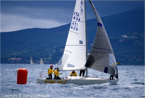 pasquavela03_j24_ita434_01.jpg