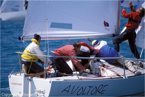 pasquavela03_j24_ita466_01.jpg