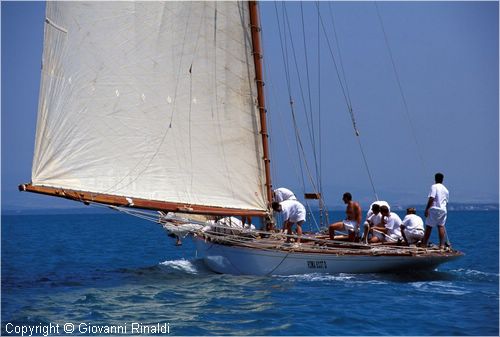 pradaweek98_0009.jpg