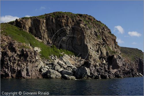 ITALY - TUSCANY - TOSCANA - (Parco dell'Arcipelago Toscano) - ISOLA DI CAPRAIA (LI) - La costa sudorientale tra la Punta del Turco e la Punta del Capo