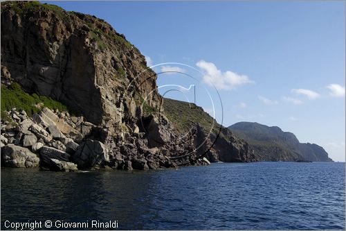 ITALY - TUSCANY - TOSCANA - (Parco dell'Arcipelago Toscano) - ISOLA DI CAPRAIA (LI) - La costa sudorientale tra la Punta del Turco e la Punta del Capo