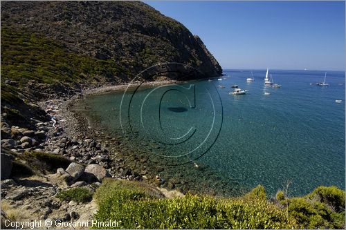 ITALY - TUSCANY - TOSCANA - (Parco dell'Arcipelago Toscano) - ISOLA DI CAPRAIA (LI) - Cala della Mortola lungo la costa nordorientale