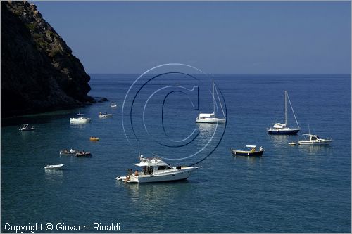 ITALY - TUSCANY - TOSCANA - (Parco dell'Arcipelago Toscano) - ISOLA DI CAPRAIA (LI) - Cala della Mortola lungo la costa nordorientale