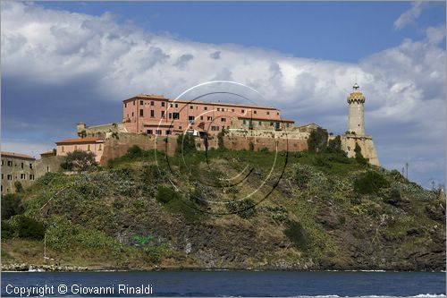 ITALY - TUSCANY - TOSCANA - ISOLA D'ELBA (LI) - Portoferraio con i bastioni del Forte Stella e il Faro