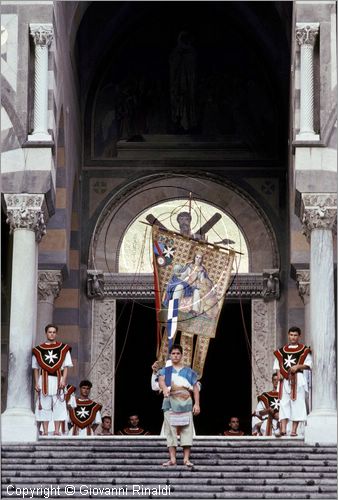 ITALY - AMALFI (SA)
Regata Storica delle Antiche Repubbliche Marinare
(si svolge ad Amalfi ogni 4 anni - l'ultima  stata nel 2001)
corteo storico