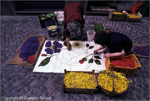 ITALY - BOLSENA (VT)
Infiorata e Processione del Corpus Domini
preparazione