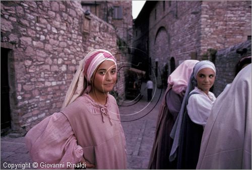 ITALY - ASSISI (PG)
Calendimaggio (primi di maggio)
La citt rivive l'epoca medievale per celebrare il ritorno della primavera