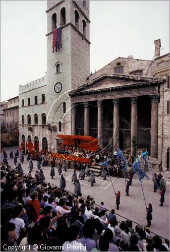 ITALY - ASSISI (PG)
Calendimaggio (primi di maggio)
La citt rivive l'epoca medievale per celebrare il ritorno della primavera