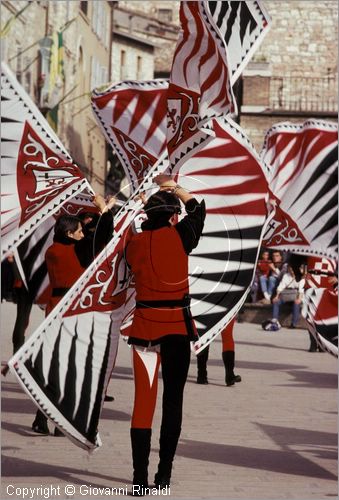 ITALY - ASSISI (PG)
Calendimaggio (primi di maggio)
La citt rivive l'epoca medievale per celebrare il ritorno della primavera