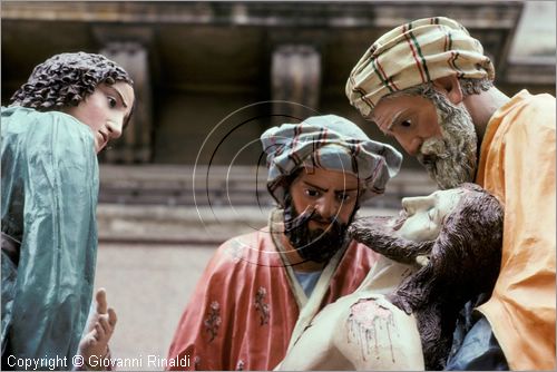 ITALY - CALTANISSETTA
Settimana Santa
i Misteri della Passione di Cristo rappresentati in splendide statue in cartapesta del '700