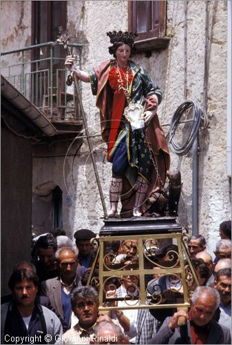 ITALY - CASTELMEZZANO (PZ)
Festa di San Vito (15 giugno)
la processione per le vie del paese con la statua di San Vito accompagnata da quella di Sant'Antonio e dal patrono San Rocco