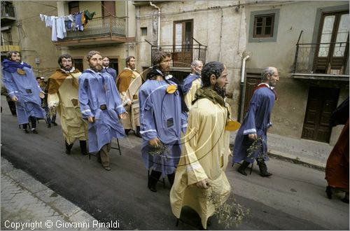 ITALY - SAN CATALDO (CL)
Sfilata degli Apostoli Giganti (Domenica di Pasqua)