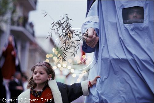 ITALY - SAN CATALDO (CL)
Sfilata degli Apostoli Giganti (Domenica di Pasqua)