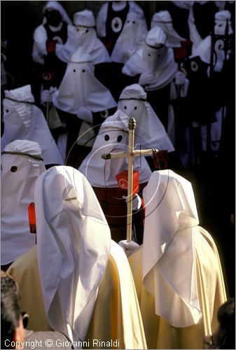 ITALY - ENNA
Venerd Santo
processione delle confraternite