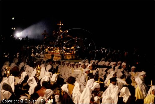 ITALY - ENNA
Venerd Santo
processione con l'urna del Cristo Morto