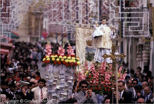 ITALY - PALAZZO SAN GERVASIO (PZ)
Festa di Sant'Antonio da Padova (13 giugno)
processione