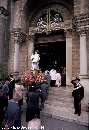 ITALY - PALAZZO SAN GERVASIO (PZ)
Festa di Sant'Antonio da Padova (13 giugno)
processione