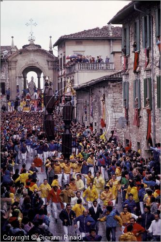 ITALY - GUBBIO (PG)
Festa della Corsa dei Ceri (15 maggio)
i ceri in Corso Garibaldi durante la corsa