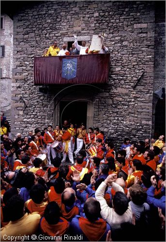 ITALY - GUBBIO (PG)
Festa della Corsa dei Ceri (15 maggio)
estrazione dei Capitani nella chiesa dei Muratori