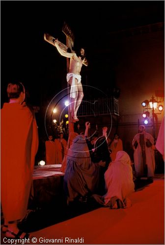 ITALY - MARSALA (TP)
Processione del Gioved Santo
quadri viventi della passione: Crocifissione