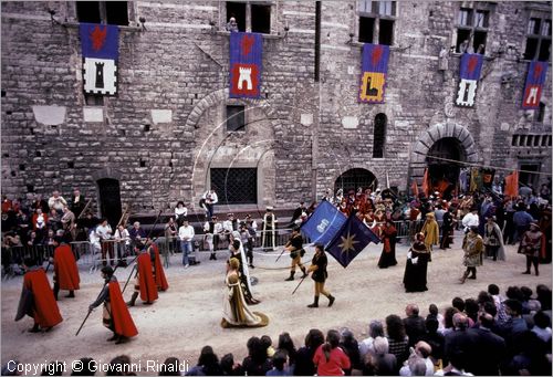 ITALY - NARNI (TR)
Corsa all'Anello (2a Domenica di Maggio)
corteo storico