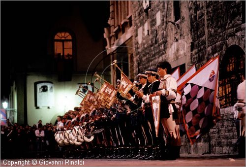 ITALY - NARNI (TR)
Corsa all'Anello (2a Domenica di Maggio)
corteo storico notturno