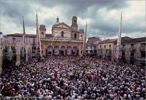ITALY - NOLA (NA)
Festa dei Gigli (S. Paolino - 22 giugno e domenica successiva)