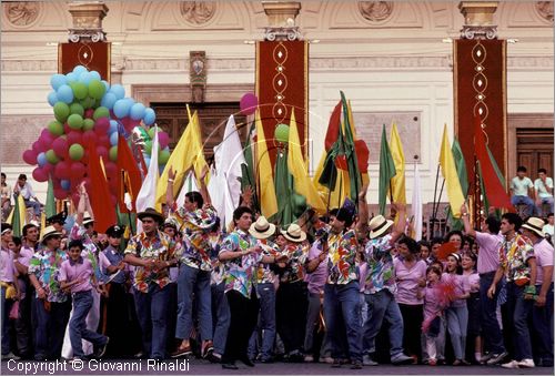 ITALY - NOLA (NA)
Festa dei Gigli (S. Paolino - 22 giugno e domenica successiva)