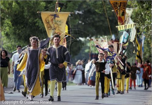 ITALY - ORIA (BR)
Corteo Storico di Federico II e Torneo dei Rioni (prima decade di agosto)
rievocazione del 10 Agosto del 1225 quando Federico II° giunse in Oria con la sua corte per attendere la promessa sposa, Isabella di Brienne