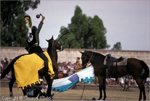 ITALY - ORIA (BR)
Corteo Storico di Federico II e Torneo dei Rioni (prima decade di agosto)
rievocazione del 10 Agosto del 1225 quando Federico II giunse in Oria con la sua corte per attendere la promessa sposa, Isabella di Brienne