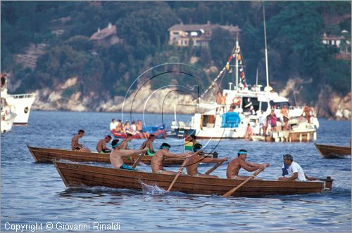 ITALY - PORTO SANTO STEFANO (GR)
Palio Marinaro dei 4 rioni (15 agosto)
la regata