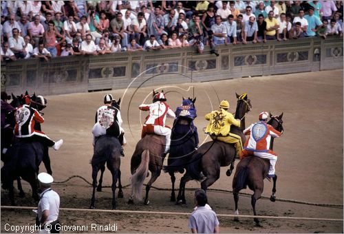 ITALY - SIENA
Il Palio (2 luglio e 16 agosto)
la "mossa" di una giornata di prova