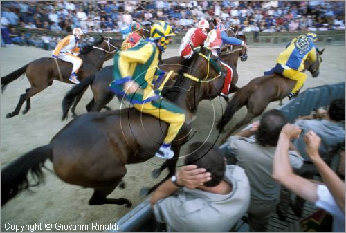 ITALY - SIENA
Il Palio (2 luglio e 16 agosto)
la "mossa"