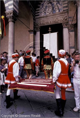 ITALY - PISTOIA
Giostra dell'Orso (25 luglio)
Offerta dei Ceri