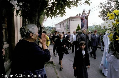 ITALY - RAPINO (CH)
Festa delle Verginelle (prima domenica di maggio)
processione con la statua della Madonna