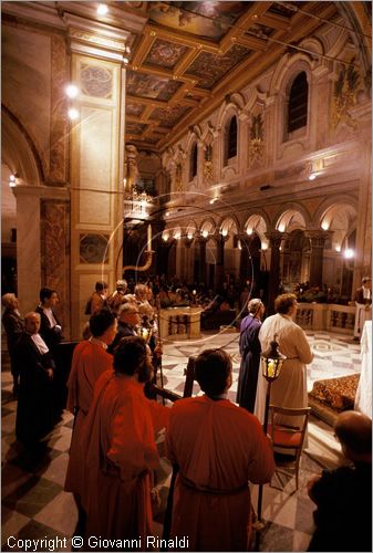 ITALY - ROMA - San Bartolomeo all'Isola Tiberina
Festa dei Morti (2 novembre)