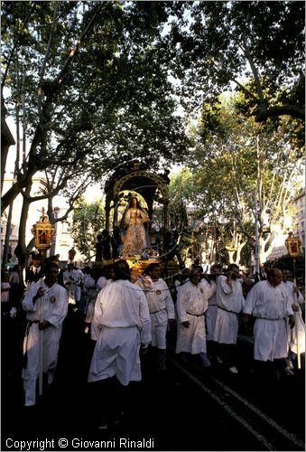 ITALY - ROMA - Trastevere
Festa di Santa Maria del Carmine (luglio)
la processione in via Morosini