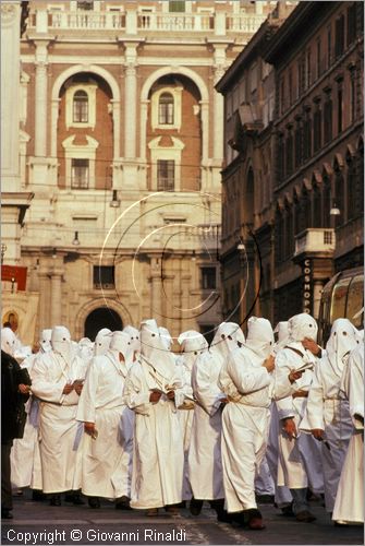 ITALY - ROMA
Processione del Perdono (quaresima)
le confraternite sfilano per le vie del centro