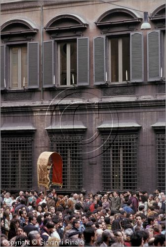 ITALY - ROMA
Processione del Perdono (quaresima)
le confraternite sfilano per le vie del centro