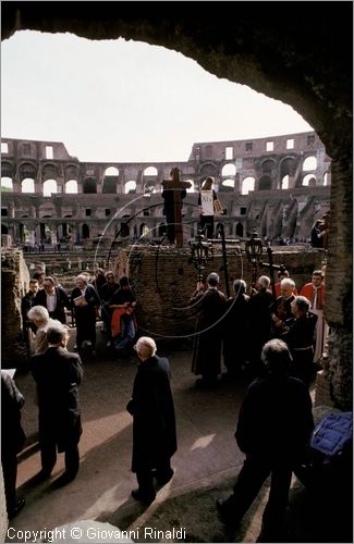 ITALY - ROMA
Via Crucis della Confraternita dei Sacconi all'interno del Colosseo (Settimana Santa)