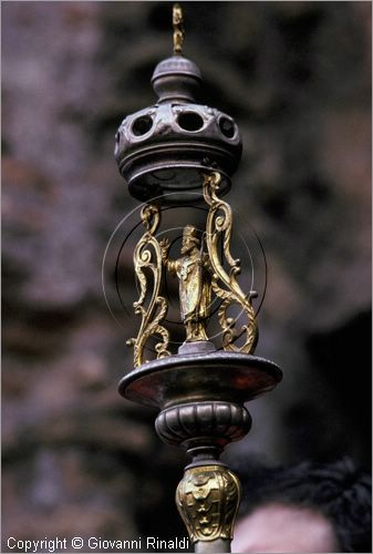 ITALY - ROMA
Via Crucis della Confraternita dei Sacconi all'interno del Colosseo (Settimana Santa)