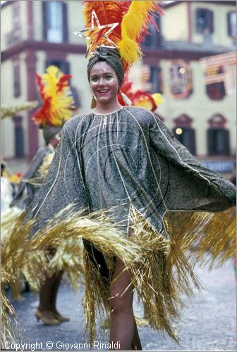 ITALY - RONCIGLIONE (VT)
Carnevale
gruppi mascherati che sfilano per le vie della citt