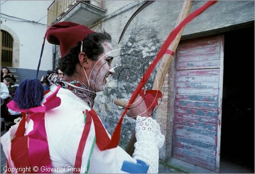 ITALY - TUFARA (CB)
Festa "Il Diavolo di Tufara" (carnevale)
il diavolo gira per il paese terrorizzando la gente insieme a due personaggi vestiti di bianco con la falce che rappresentano la morte