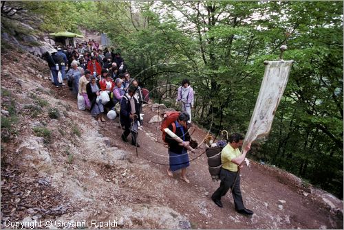 ITALY - VALLEPIETRA (RM)
Pellegrinaggio al Santuario della SS.Trinit (SS.Trinit)