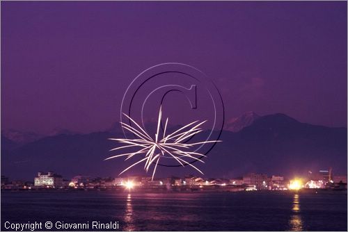 ITALY - VIAREGGIO (LU)
Il Carnevale
fuochi artificiali