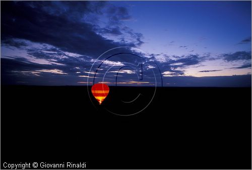 AUSTRALIA CENTRALE - (Alice Springs) - volo in mongolfiera nel deserto all'alba
