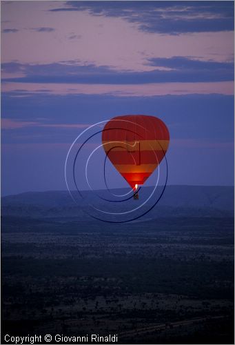 AUSTRALIA CENTRALE - (Alice Springs) - volo in mongolfiera nel deserto all'alba