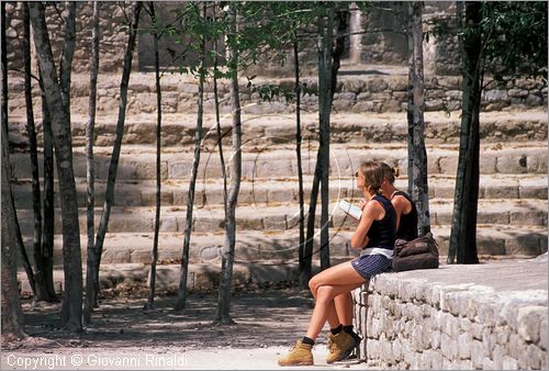 MEXICO - YUCATAN - Area archeologica di Coba' (antica citt Maya (700 - 900 d.C.) - Gruppo Coba' - Gioco della Pelota