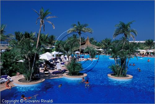 UNITED ARAB EMIRATES - DUBAI - Jumeira Beach Hotel