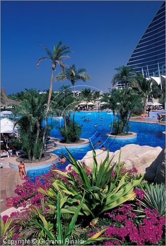 UNITED ARAB EMIRATES - DUBAI - Jumeira Beach Hotel